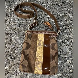 Vintage Coach Hampton Crossbody Bag Brown Leather and Suede Logo Patterned